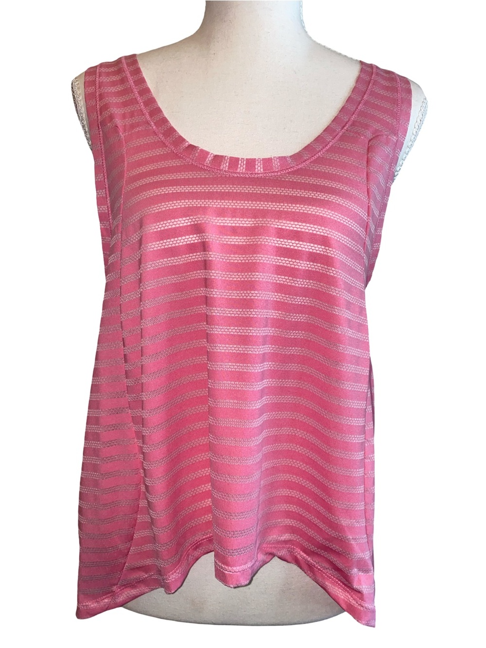 Zyia Active Pink Striped Open Back Workout Tank Top Women’s Medium